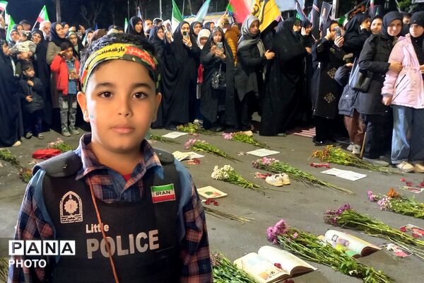 اجتماع با شکوه شهرستان ملارد در چهلم شهدای میناب