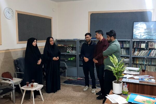 بازدید سرگروه درس تفکر و سبک زندگی  و سرگروه کیفیت بخشی از مدارس منطقه کهریزک