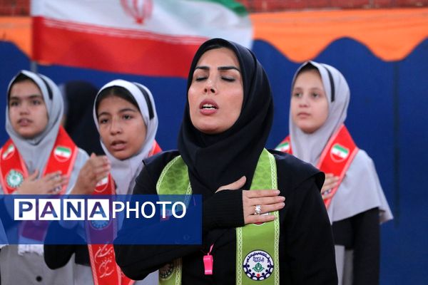 همایش «یاوران انقلاب» در بهارستان‌دو