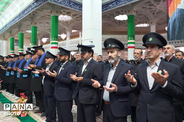 آیین خطبه خوانی خادمان حرم حضرت معصومه(س) در روز دختر