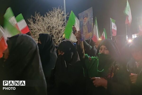 مردم شهر بار سلیبریتی های خیابان ها شدند