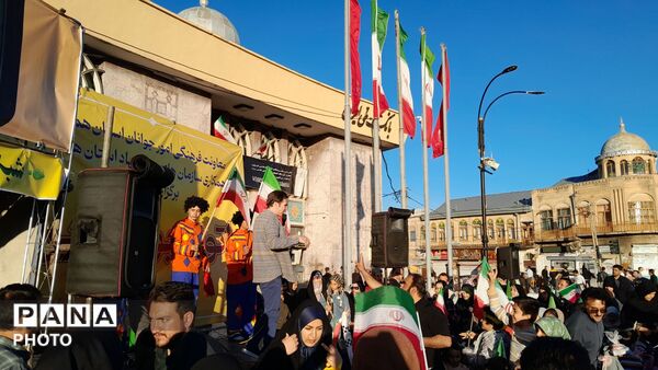 پاتوق متفاوت با حضور دهه نودی ها