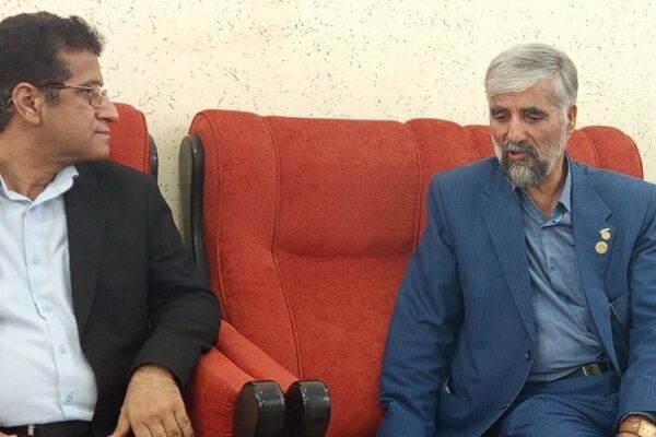 ارزشمندترین نشان سازمان دانش‌آموزی به خانواده شهدای میناب اهدا می‌شود