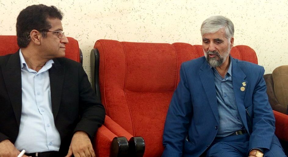 ارزشمندترین نشان سازمان دانش‌آموزی به خانواده شهدای میناب اهدا می‌شود