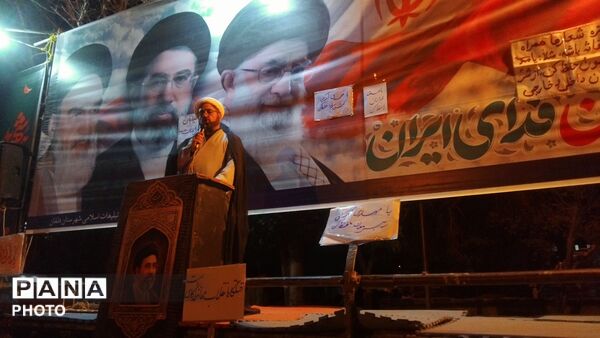 طنین دوباره «لبیک یا خامنه‌ای» در نورآباد