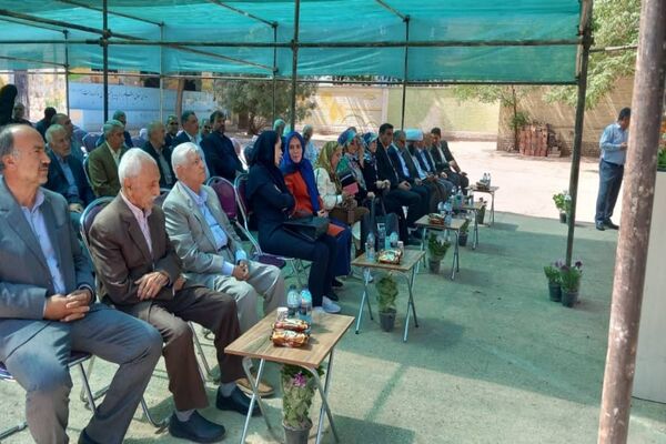 آیین خشت‌گذاری هنرستان اطلس روان کارا شهرستان پاکدشت 