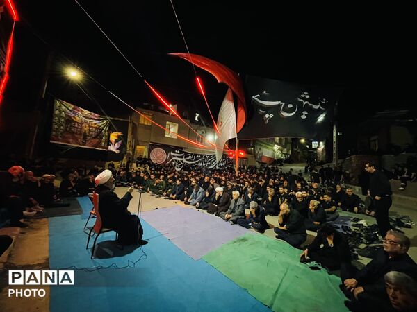 مراسم عزاداری شب تاسوعای حسینی در میدان عاشورای روستای طرق
