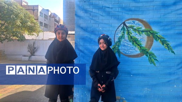 گرامیداشت هفته تربیت بدنی در دبیرستان فیاض 