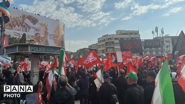 آخرین بدرقه رهبر شهید انقلاب در تهران