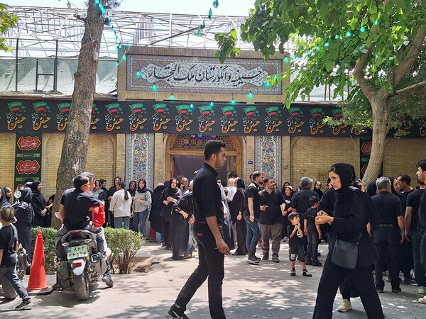 مراسم عاشورای حسینی در انگورستان ملک اصفهان