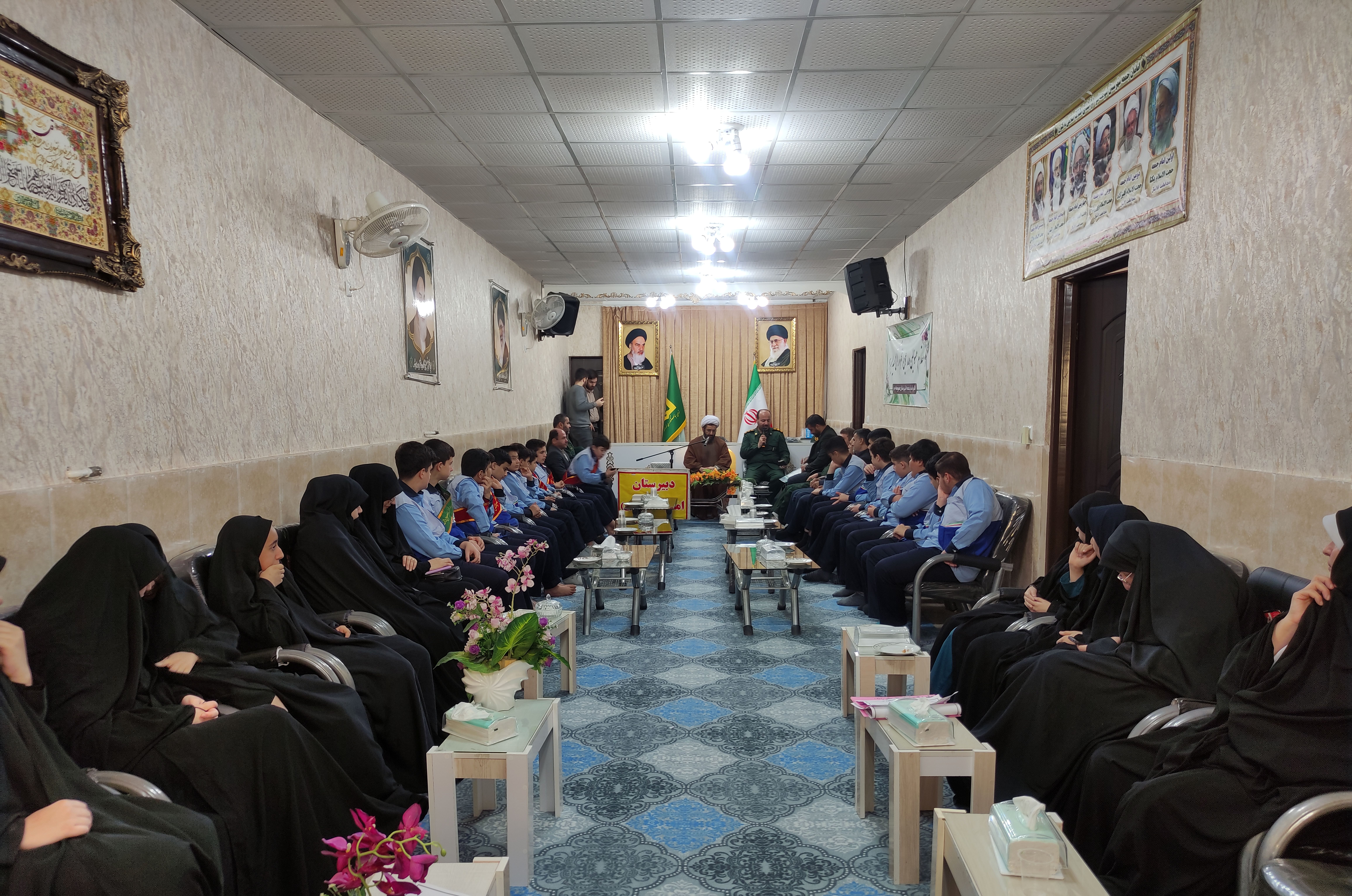 ما باید رهروی راه شهدای عزیز باشیم تا در مسیر آنها حرکت کنیم