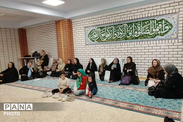 گرامیداشت هفته سلامت در مدرسه سعدی چهاردانگه