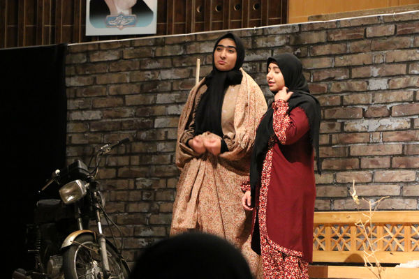 روایت «ماه گرفتگی» در قم