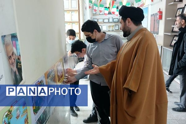 حضور پرشور دانش آموزان ناحیه دو شهرری در برنامه‌های متنوع دهه فجر و جشن انقلاب