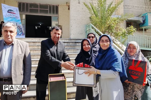 گرامیداشت هفته سلامت در هنرستان بحرالعلوم چهاردانگه