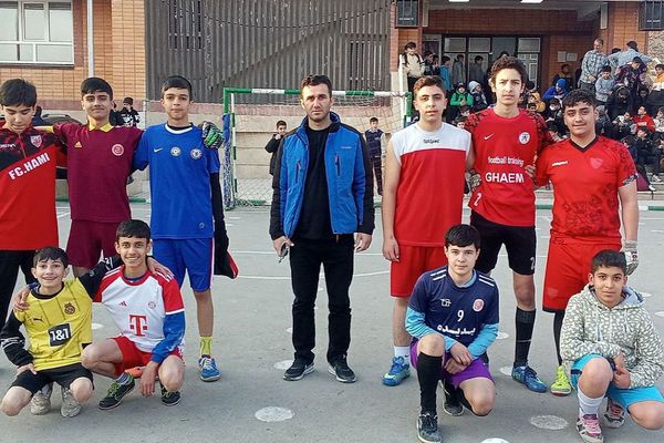  فینال المپیاد ورزشی درون مدرسه‌ای در دبیرستان بشارت بهارستان‌دو 