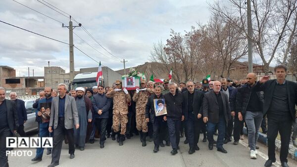 تشییع پیکر پاسدار شهید در شهرستان خواجه