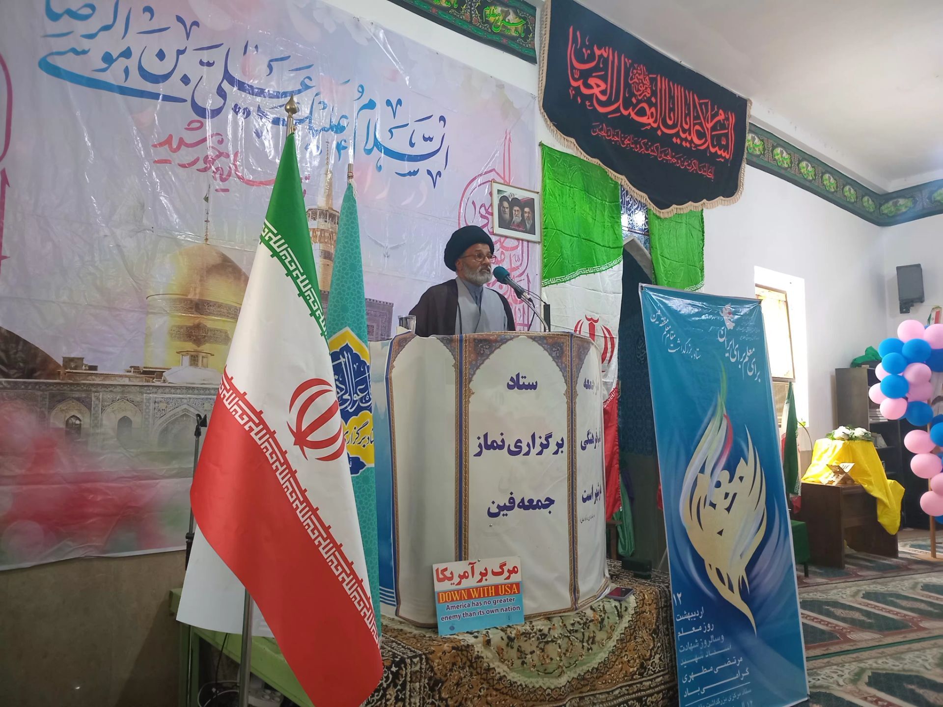 معلمان محور تربیت نسل‌ها هستند