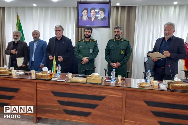 جلسه هم اندیشی با مدیران مدارس چهاردانگه