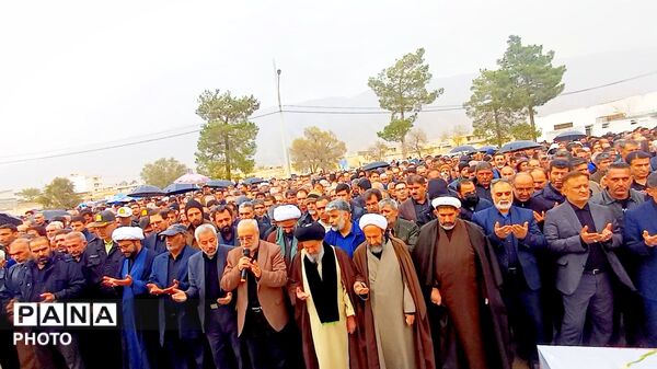 تشییع باشکوه دو شهید رمضان در فیروزآباد