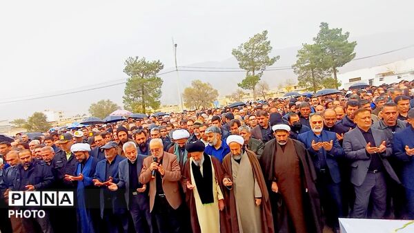 تشییع باشکوه دو شهید رمضان در فیروزآباد