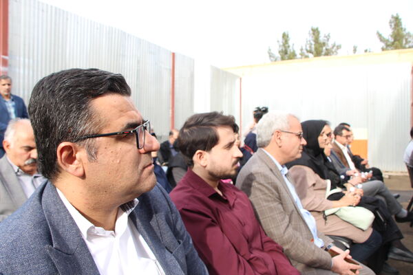 اهدا دستگاه شتابگر الکترونی به دانشگاه یزد