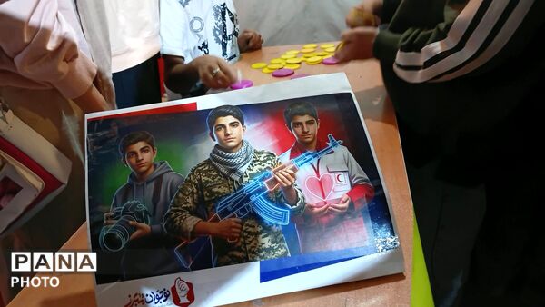غرفه «پاتوق نوجوان مبارز»؛ مقصد داغ نوجوانان نظرآباد