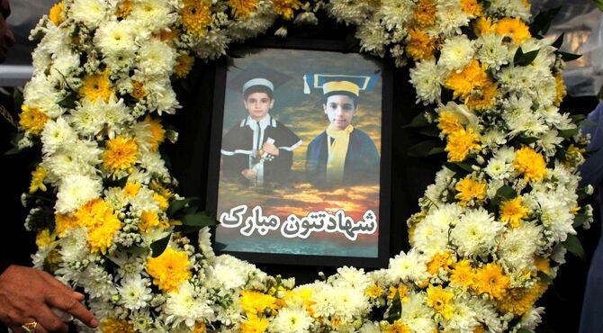 رستم؛ میزبان دو شهید دانش‌آموز