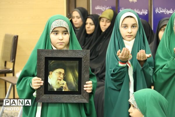 دیدار مدیرکل آموزش‌وپرورش یزد با نماینده ولی‌فقیه