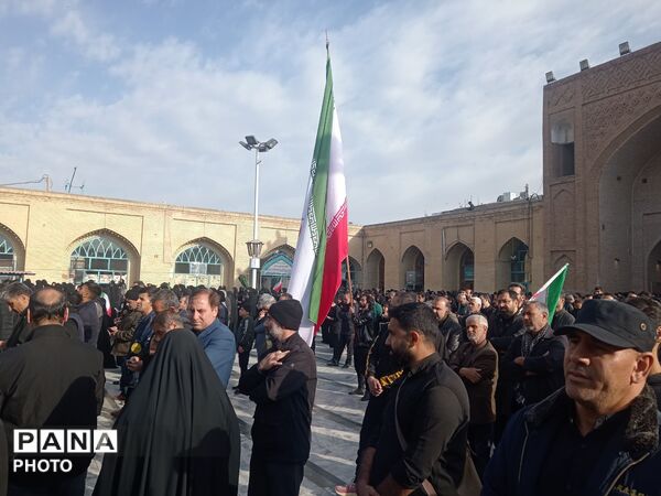 مردم ولایت مدار نیشابور در سوگ رهبر آزاده شهیدشان در مسجد جامع