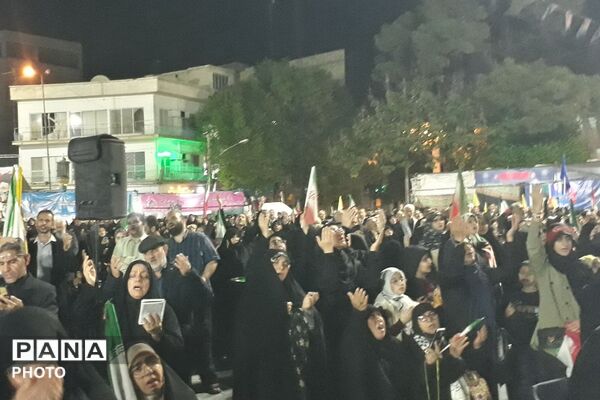 برپایی نماز استغاثه در میدان شهرری