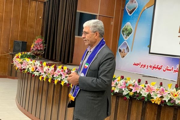 فعالیت‌های تشکیلاتی، بستر هویت‌بخشی و مهارت‌آموزی دانش‌آموزان است 