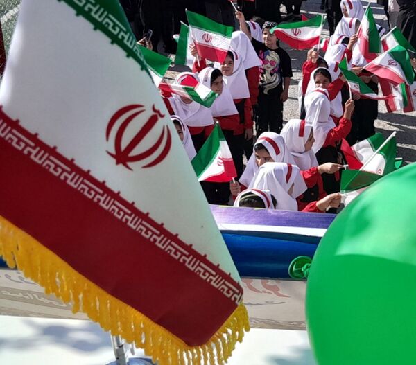 جشن شکوفه‌ها در دبستان‌های شهرستان ایلام 