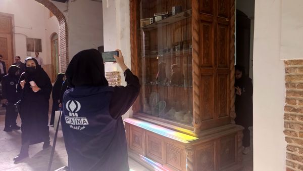 بازدید دانش‌آموزان خبرنگار پانا از مدرسه تاریخی دارالفنون

