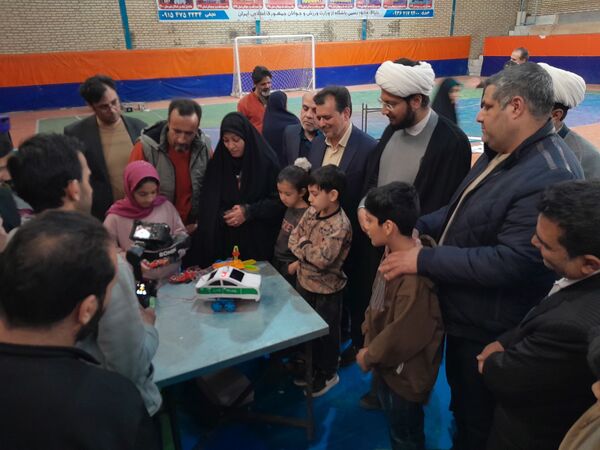 نمایش استعدادها و ایده‌ها