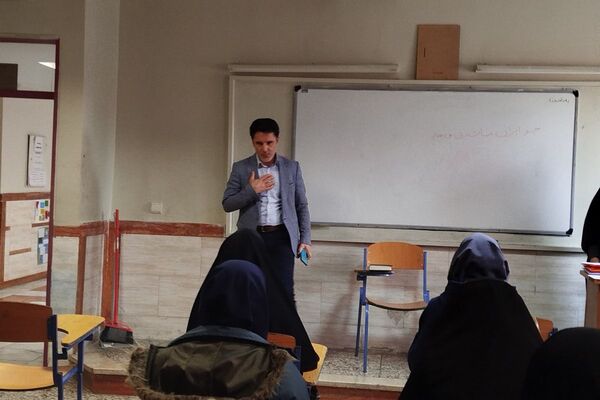  مسابقات قرآن و عترت دانش‌آموزی با حضور پرشور آینده‌سازان