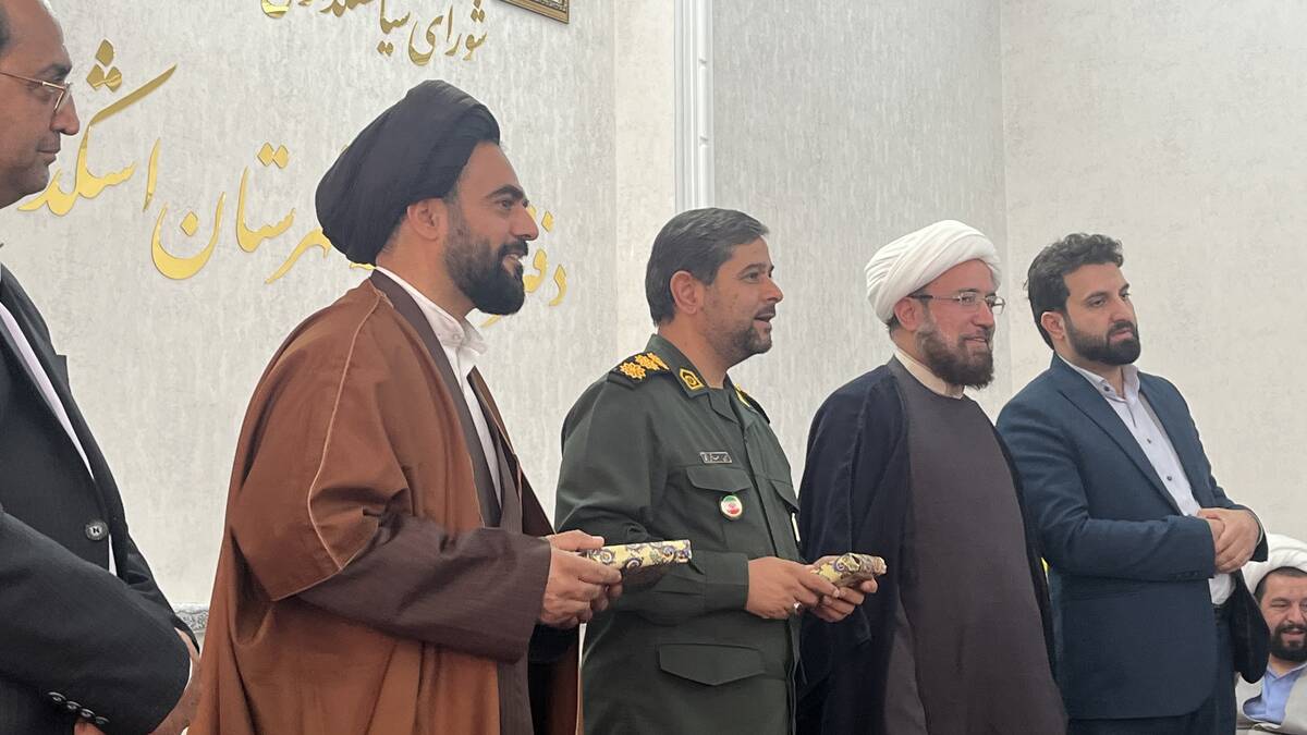 تجلیل از مربیان طرح امین و نخبه‌های علمی‌ و فرهنگی در اشکذر