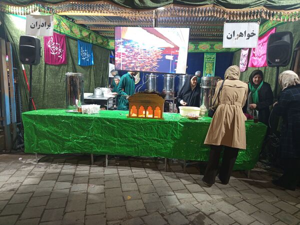برپایی چایخانه جوانان مهدوی در نیشابور 