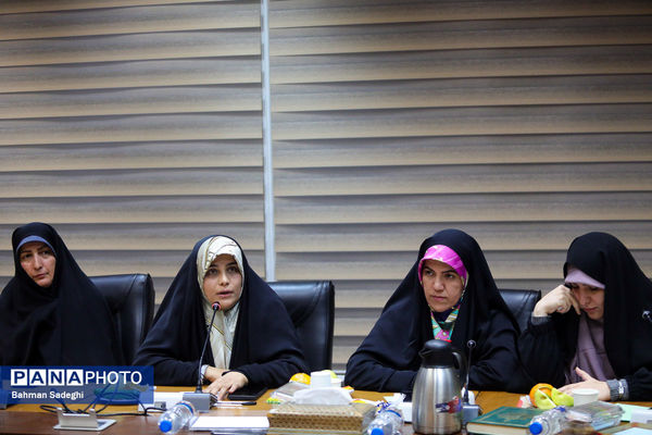 نشست صمیمی وزیر آموزش و پرورش با اعضای فراکسیون زنان مجلس شورای اسلامی