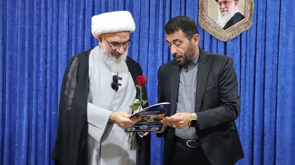 دیدار نخبگان دانش‌آموزی با نماینده ولی فقیه در استان بوشهر 