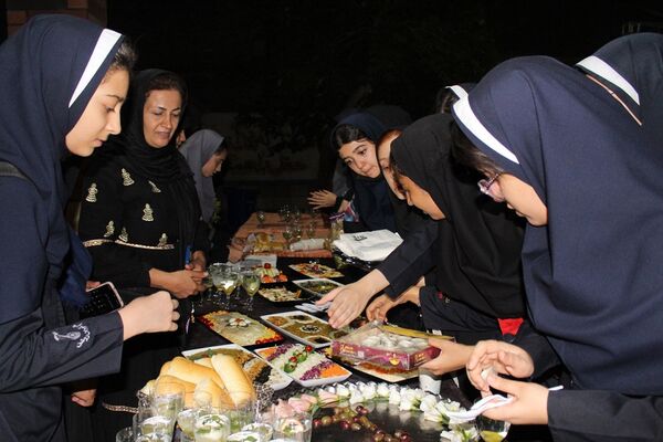 برگزاری اولین اردوی آشپزی و سفره‌آرایی در فردیس