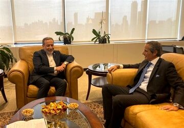 دیدار گروسی با عراقچی در نیویورک