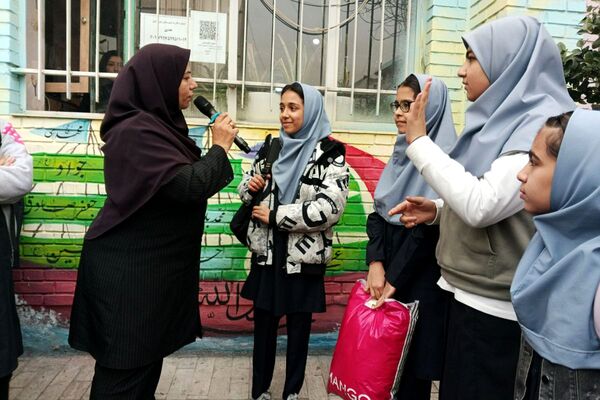 جشن میلاد امام زمان(عج) و ایام الله دهه فجر در مدارس شهرستان قدس
