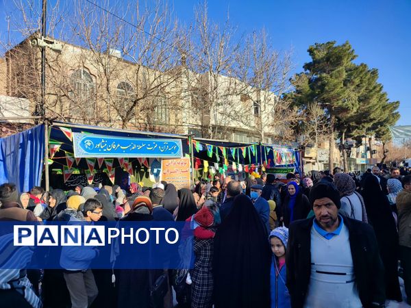 قاب پانا میزبان ساعات اولیه جشن بزرگ خیابانی در نیشابور 