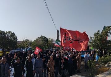 مراسم نمادین وداع با رهبر شهید ایران