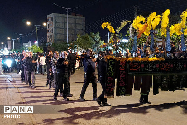 بجنورد یکپارچه در سوگ حسین(ع)