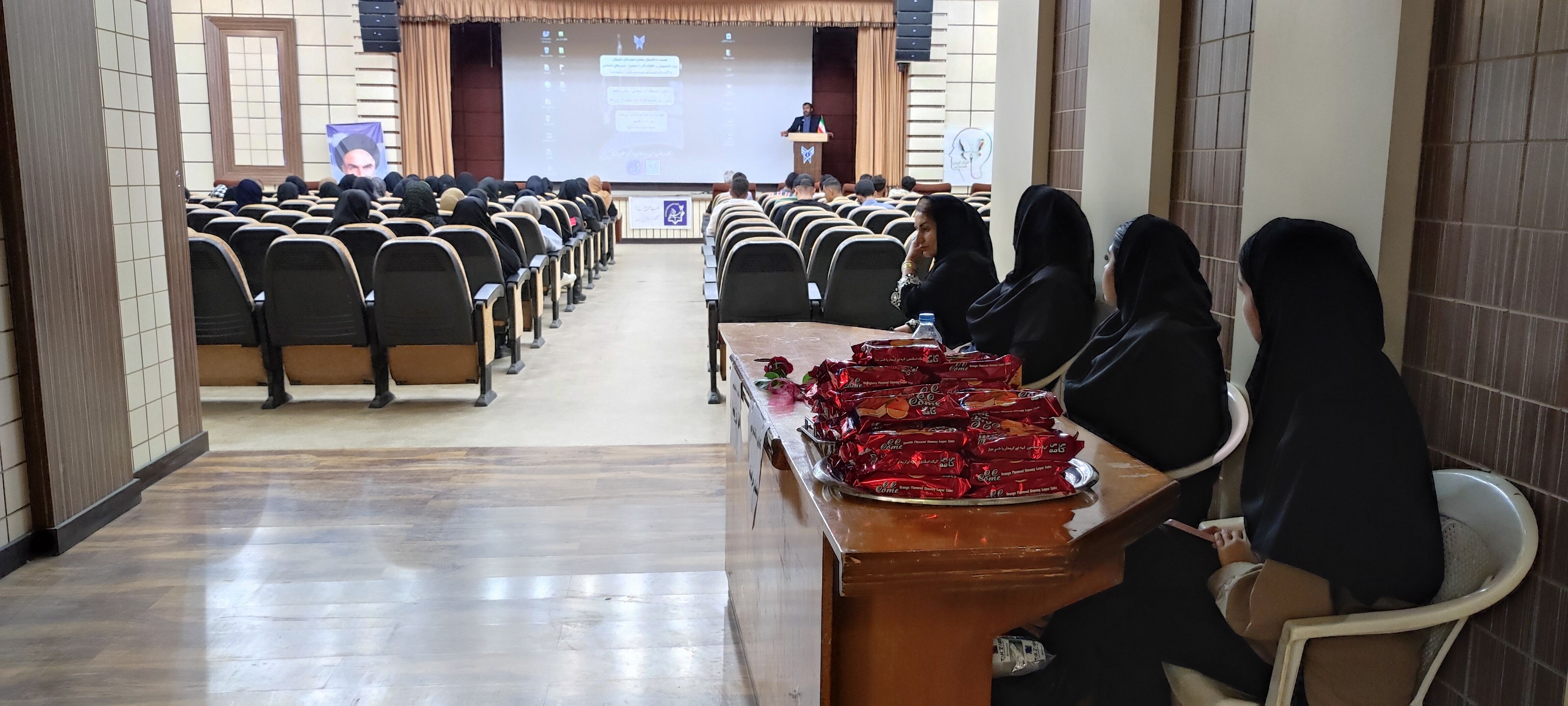 برگزاری نشست دادستانی شیروان با دانشجویان در دانشگاه آزاد اسلامی شهرستان شیروان
