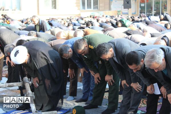 نماز عید سعید فطر در باغ ملی شهرستان سملقان