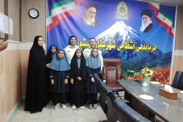 گرامیداشت هفته فراجا در دبستان های جعفریه و شیخ جنید شهرستان پیشوا