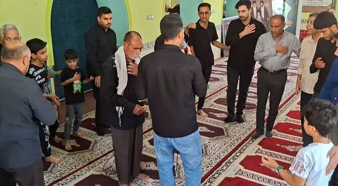 طنین سوگواری ظهر اربعین در حسینیه امام جعفر صادق (ع) روستای بناب